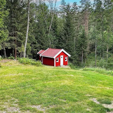 6 Person In Halden-by Traum *